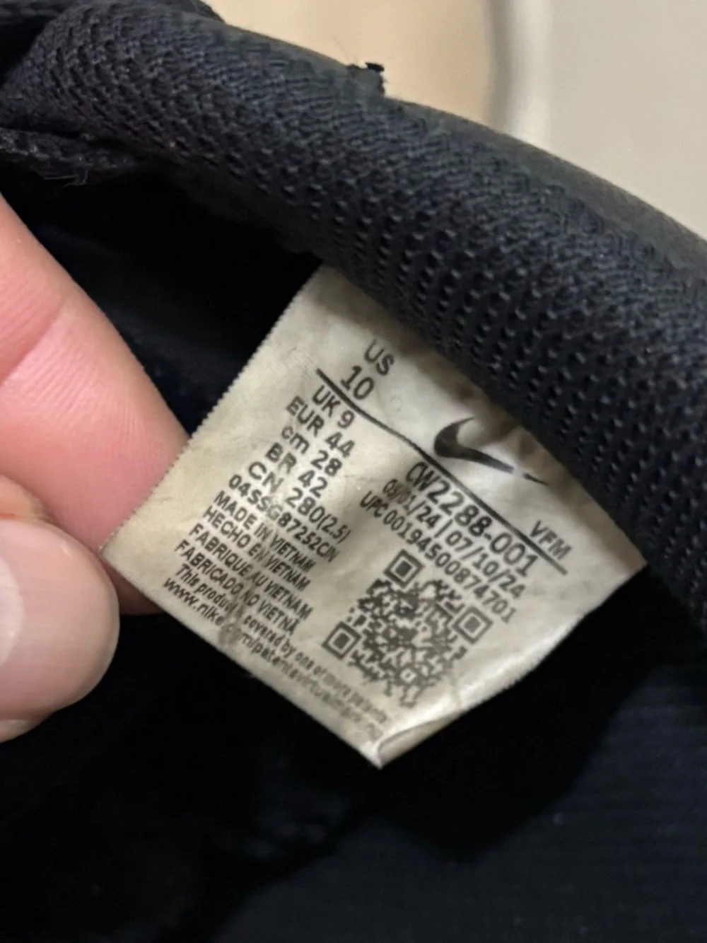 Nike Air Force 1 Low Black Leather Sneakers - Picture 5 of 7